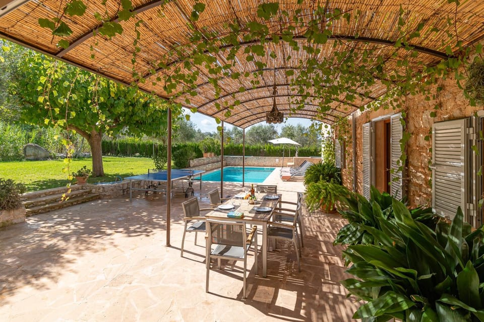 Property building, Patio, Garden, Pool view, Swimming pool, sunbed