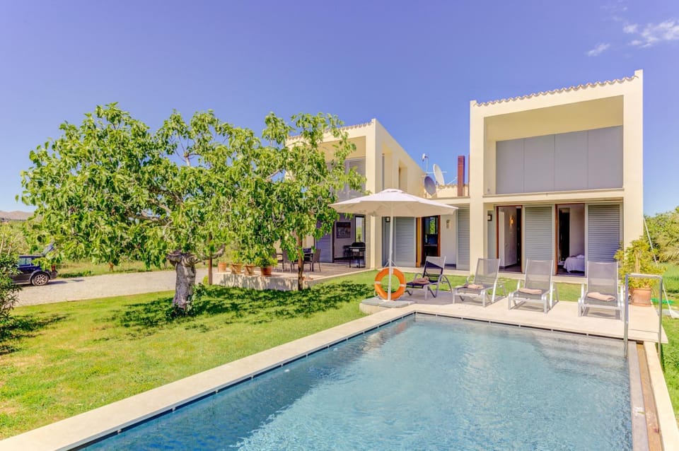 Garden, Garden view, Pool view, Swimming pool, sunbed