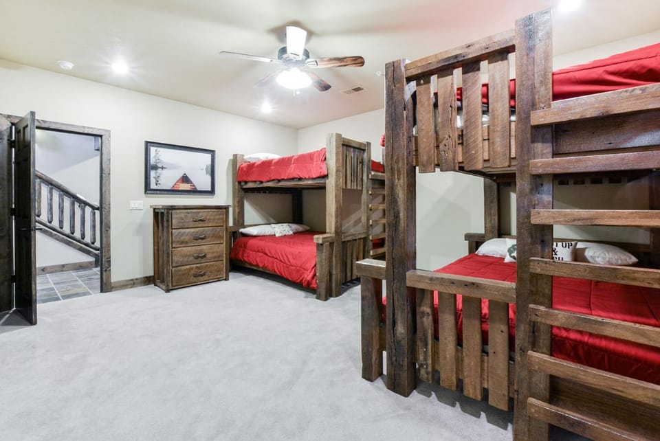 WaterMill 11 Bedroom Villa House in Indian Point