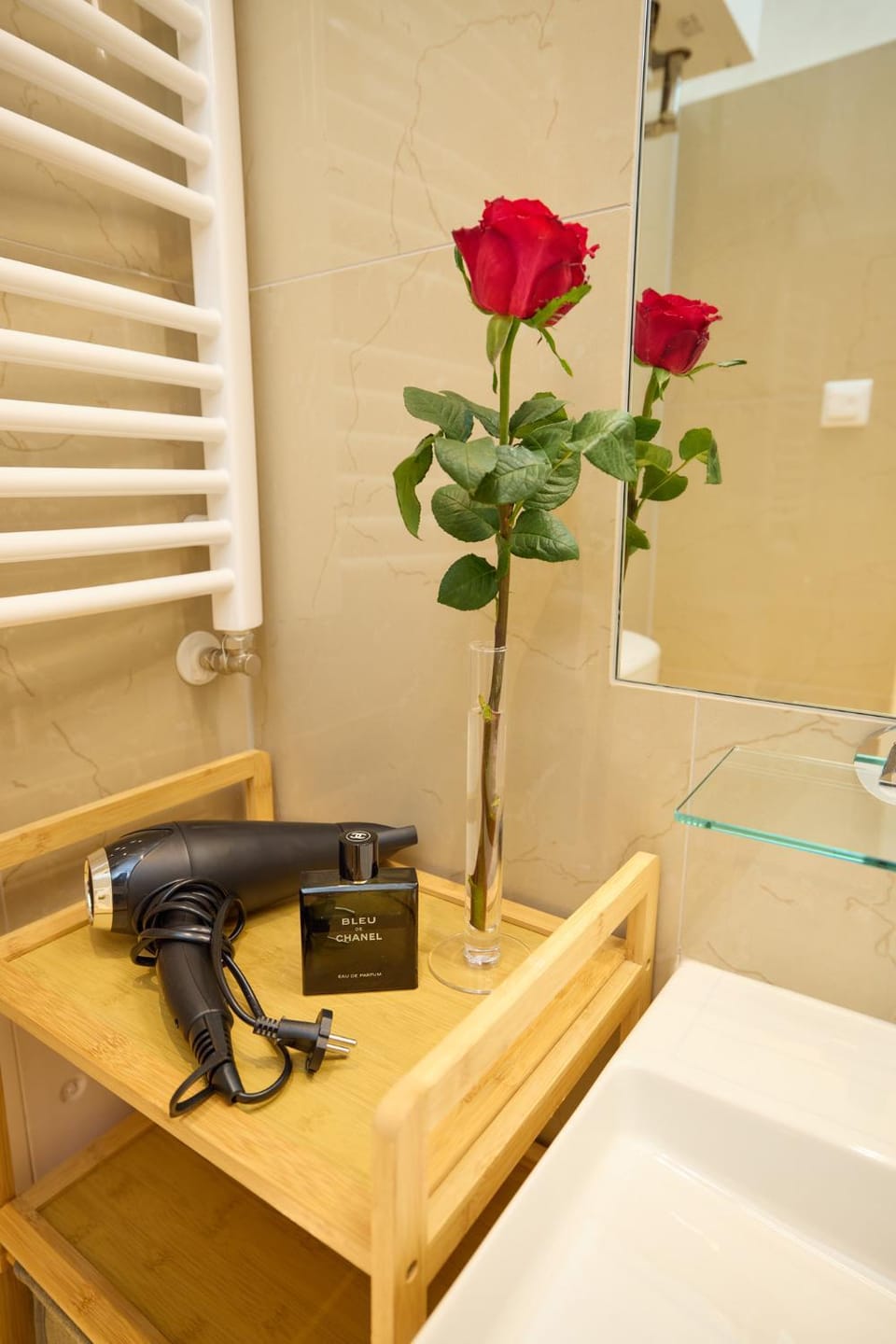 Bathroom, towels