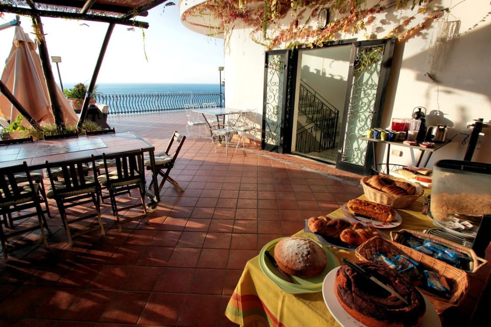 Balcony/Terrace, Sea view, Breakfast