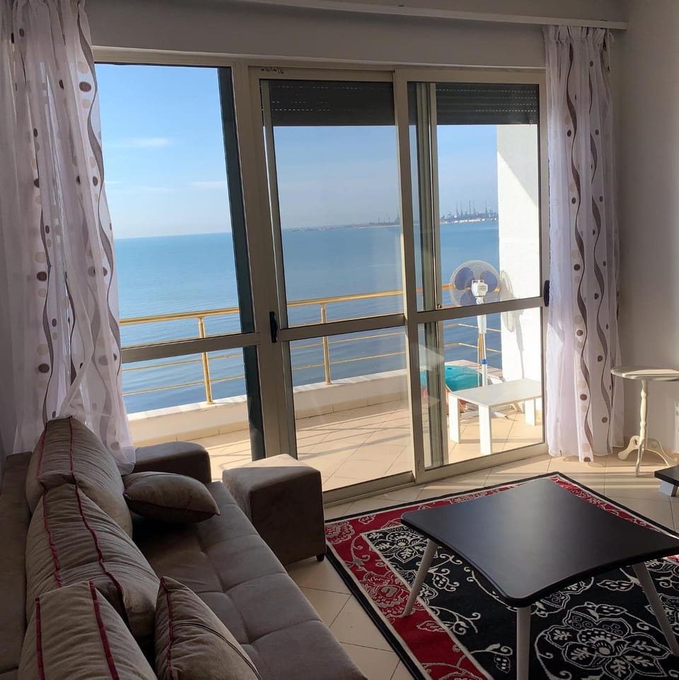 Living room, Sea view