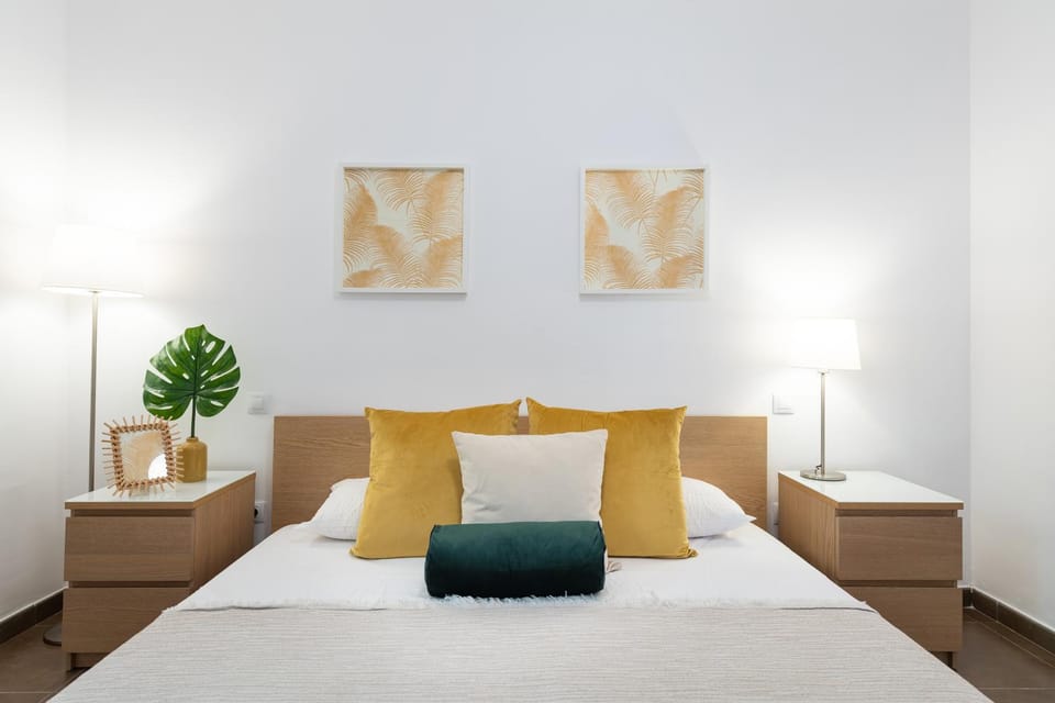 Bed, Photo of the whole room