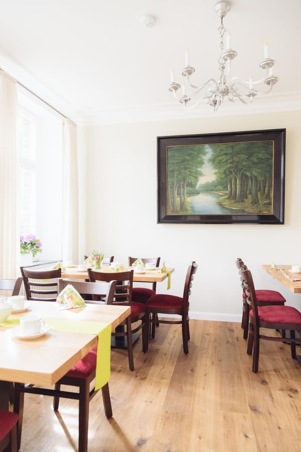 Restaurant/places to eat, Decorative detail