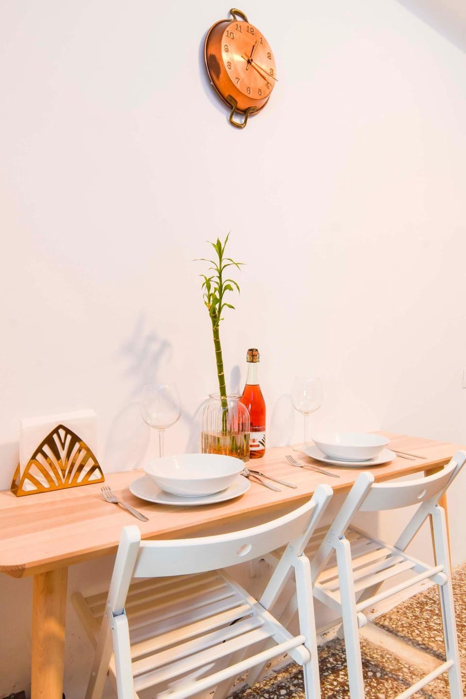 Dining area, Area and facilities