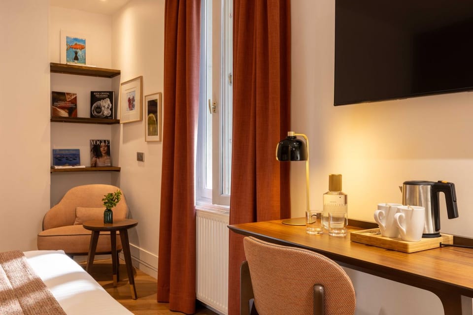 Decorative detail, Bedroom