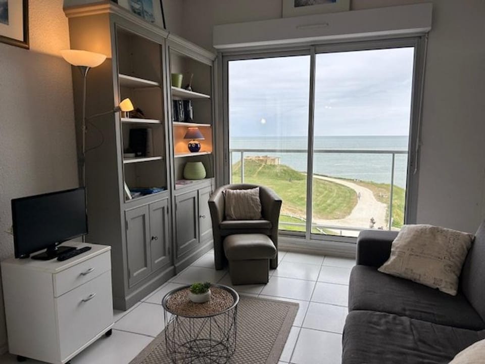 Appartement à Royan, vue mer, proche plage du Chay - FR-1-494-75 Apartment in Royan