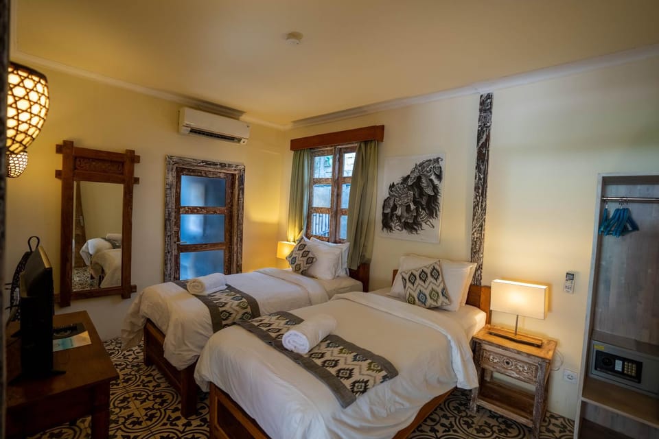 Bed, Bedroom, air conditioner