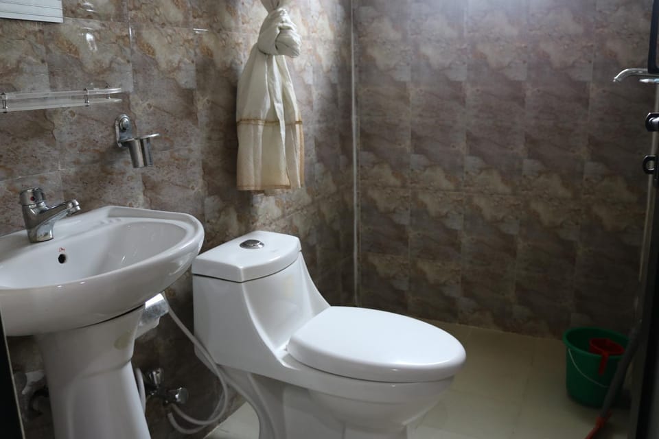 Toilet, Bathroom