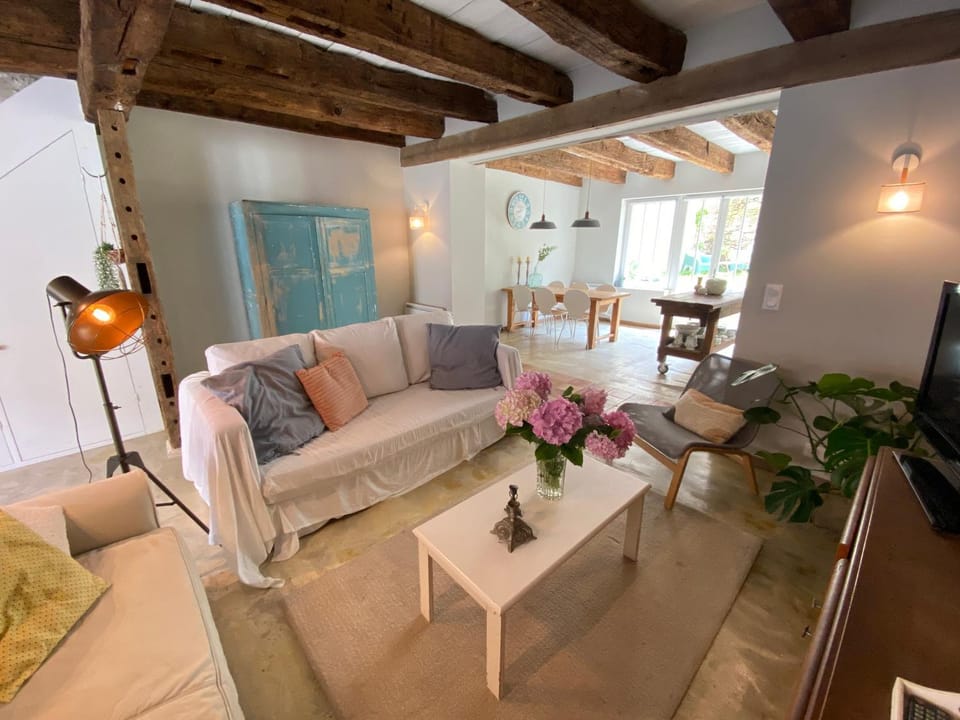 Maison de la Chapelle House in Nouvelle-Aquitaine
