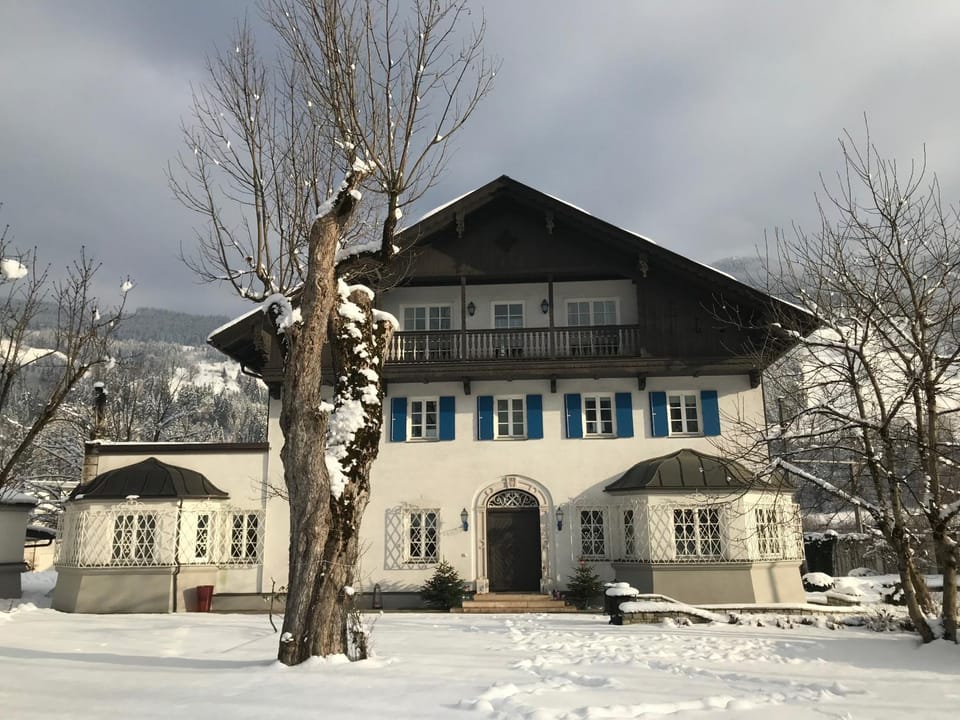 Property building, Winter