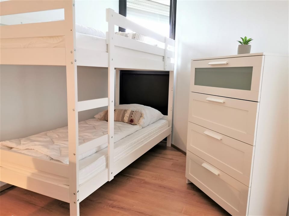 bunk bed