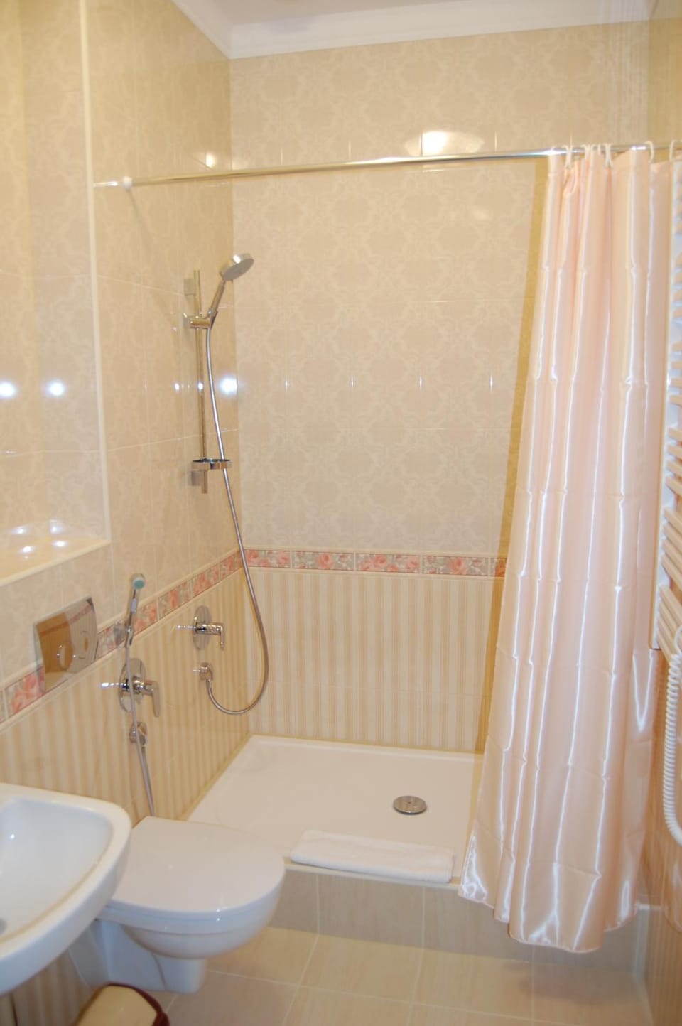 Готель Баварія Inn in Ukraine