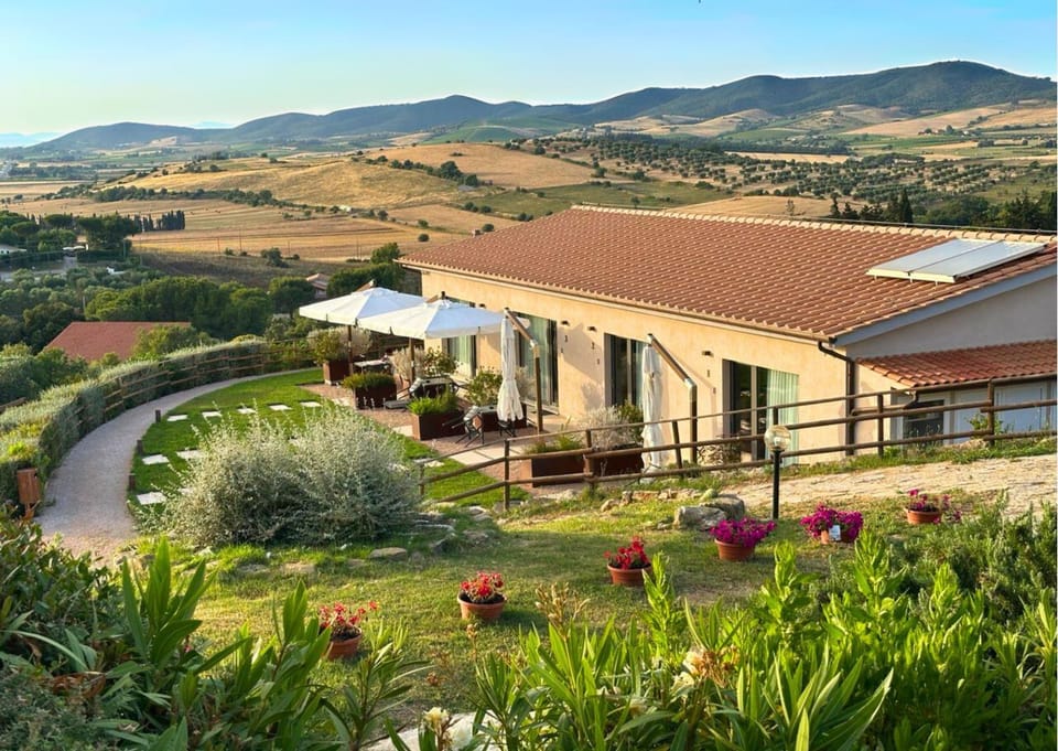 Property building, Facade/entrance, Neighbourhood, Garden view