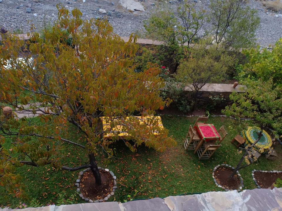 Garden view, Mountain view