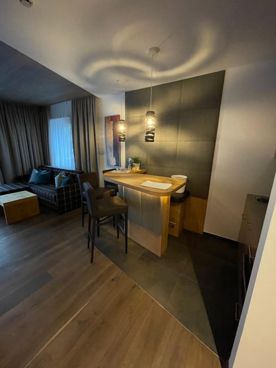 Living room, Photo of the whole room, Seating area