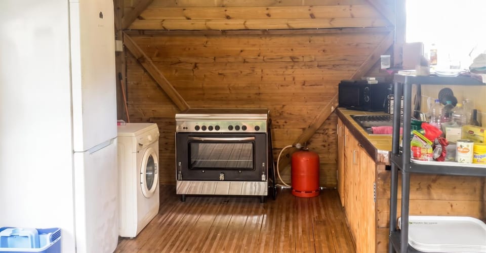 Kitchen or kitchenette