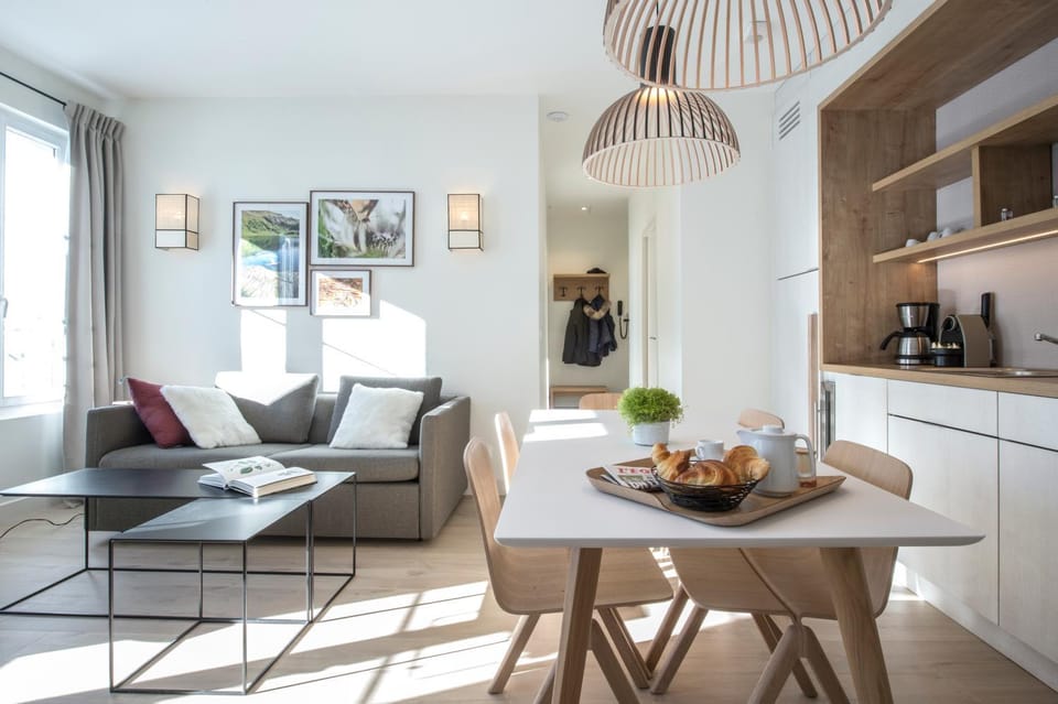 Kitchen or kitchenette, Living room, Dining area