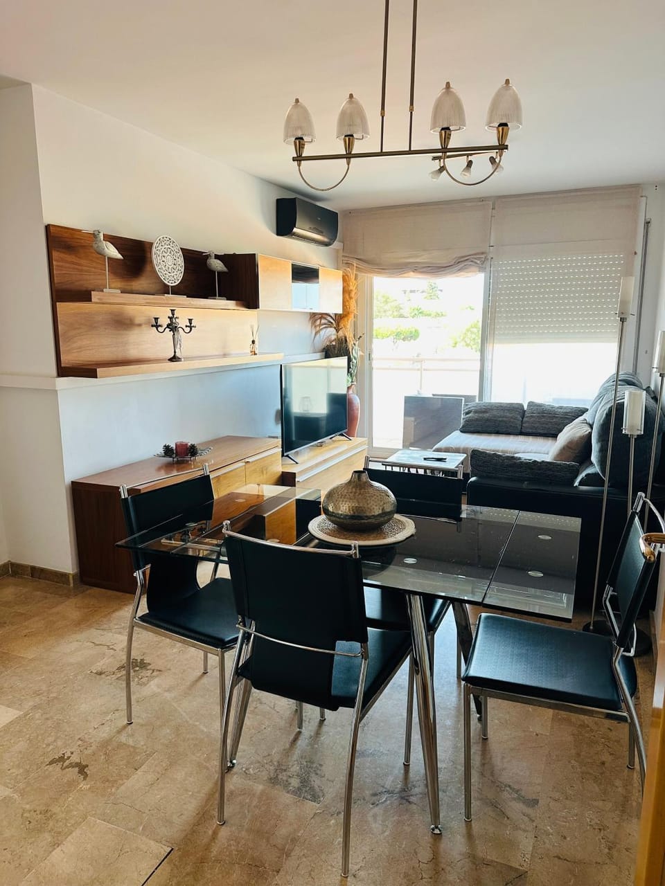 Apartamento con terraza y piscina en Malgrat de Mar Apartment in Maresme