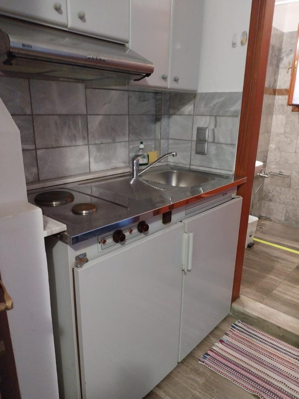 Kitchen or kitchenette, stove