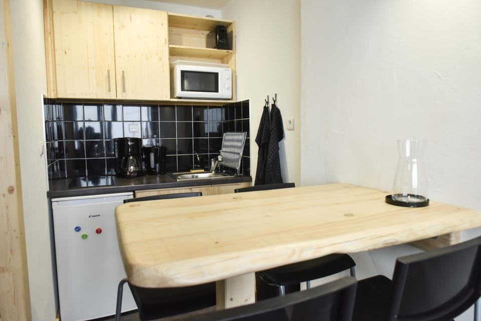 Kitchen or kitchenette, Mountain view