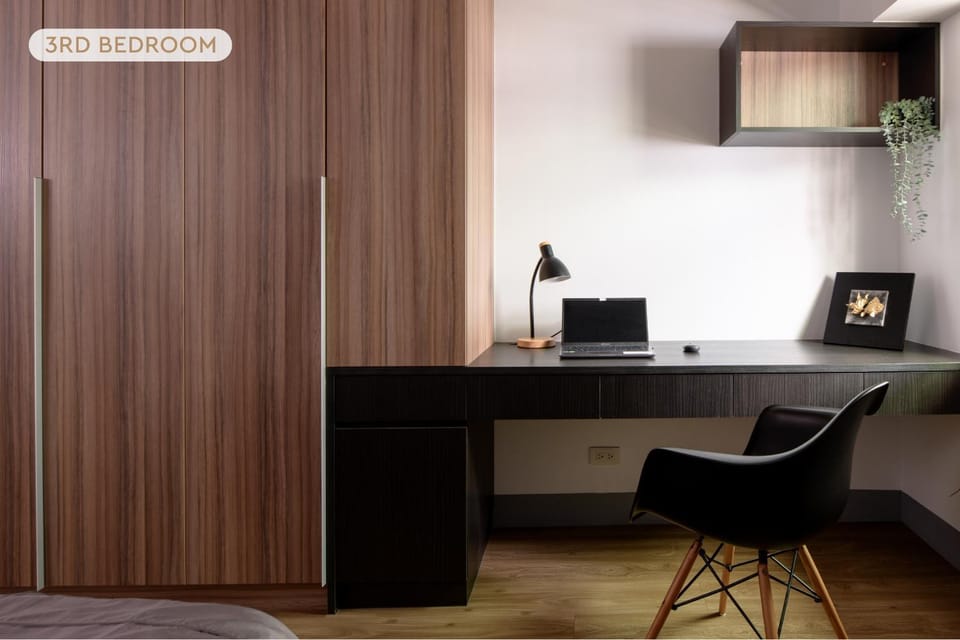 Bedroom, hair dresser, wardrobe
