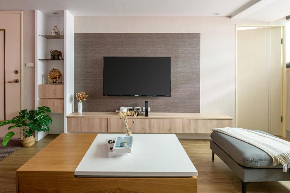 TV and multimedia, Living room, Seating area