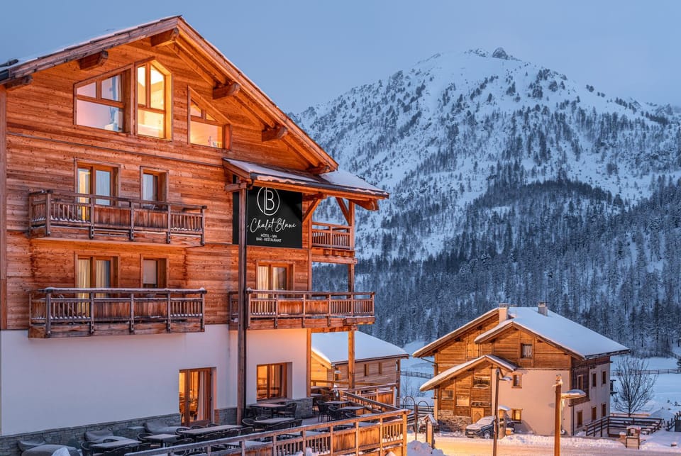 Le Chalet Blanc Hôtel & Spa Hotel in Montgenèvre