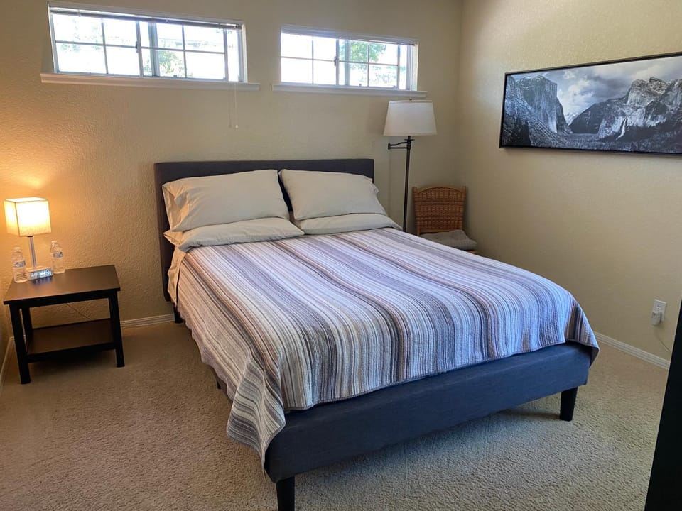 Bed, Bedroom