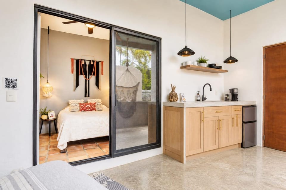 Balcony/Terrace, Kitchen or kitchenette, kitchen