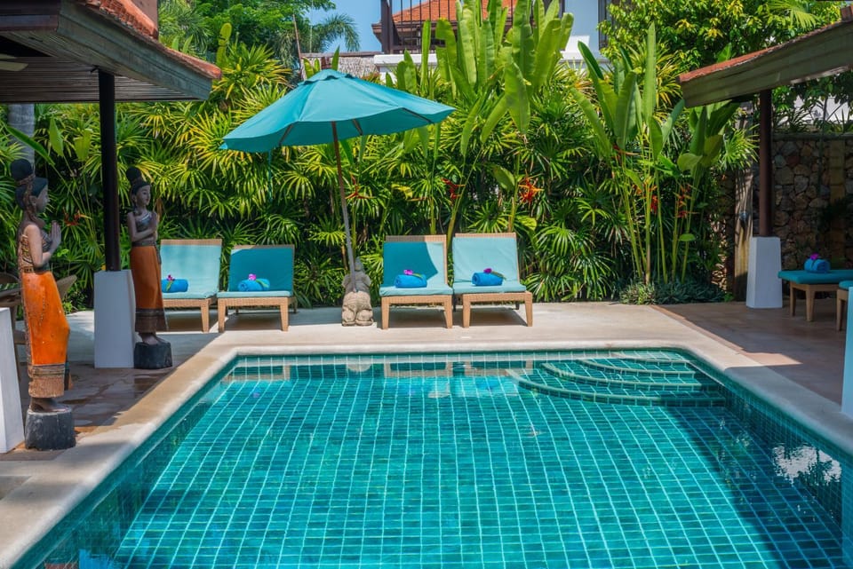 Swimming pool, Swimming pool
