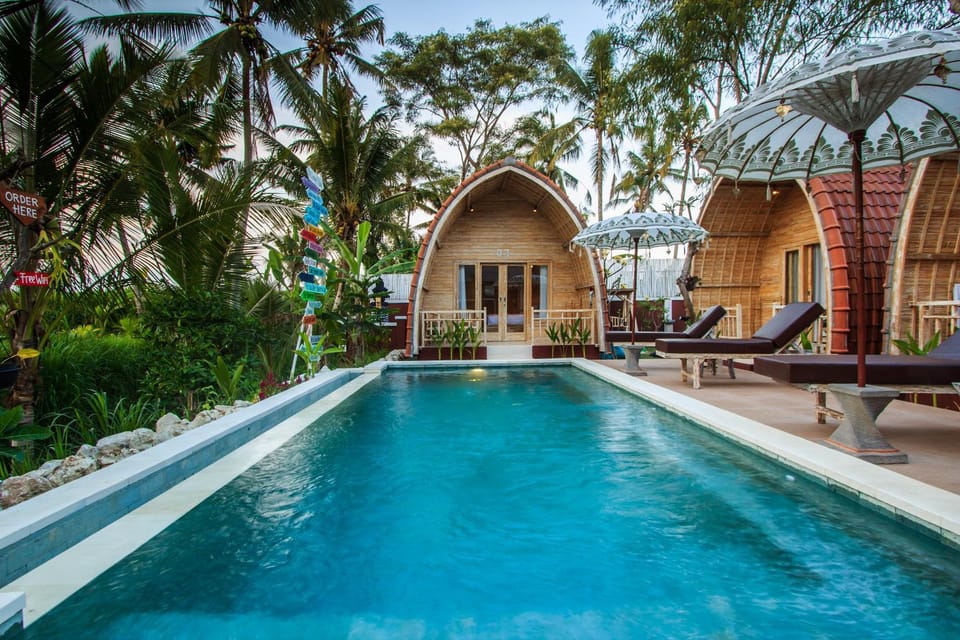 Swimming pool, Swimming pool
