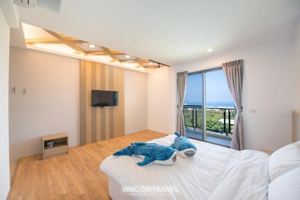 Bed, Photo of the whole room