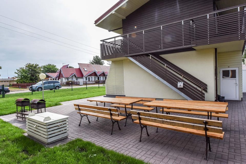 Property building, Patio, Garden, View (from property/room), Balcony/Terrace, Parking