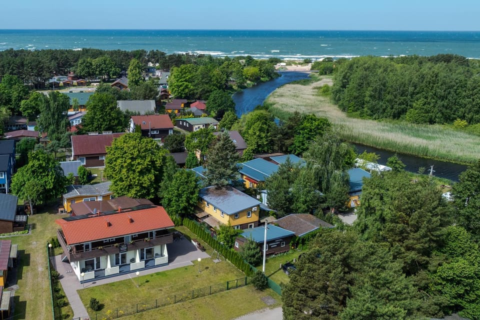 Property building, Neighbourhood, Bird's eye view, River view, Sea view