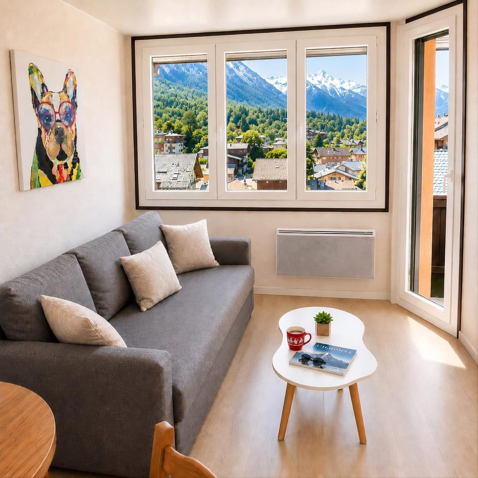 Day, Living room, Seating area, Mountain view, furniture