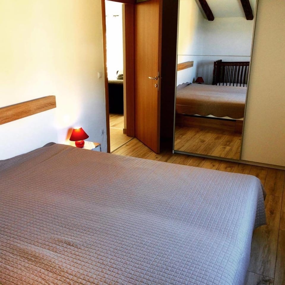 Fewo Karlo Apartment in Supetarska Draga