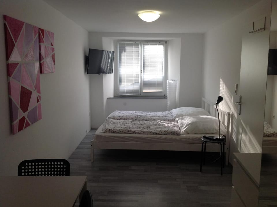 Bed, Photo of the whole room