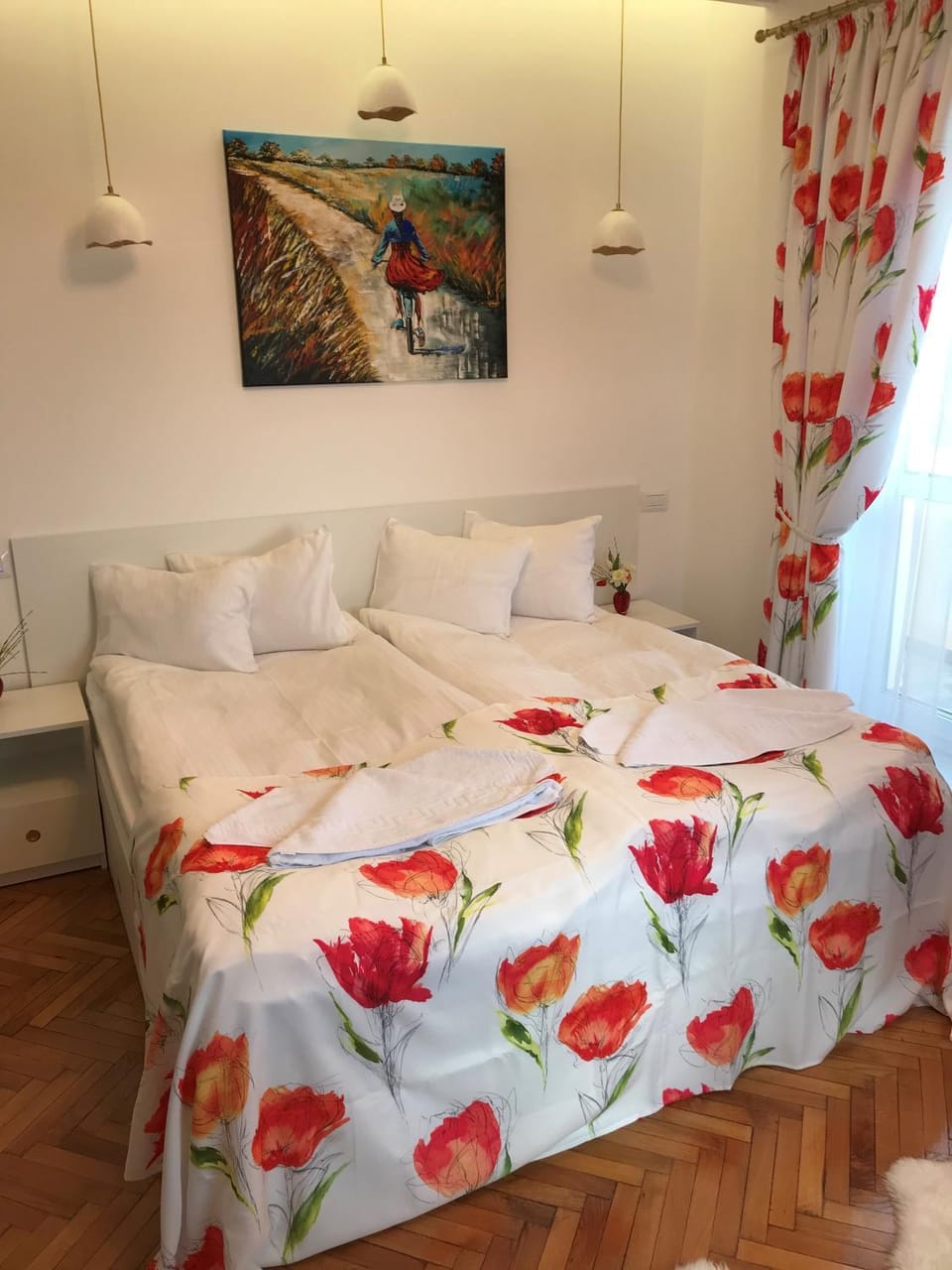 Photo of the whole room
