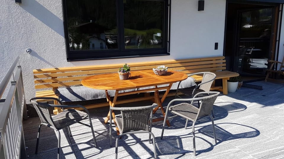 Balcony/Terrace, Balcony/Terrace
