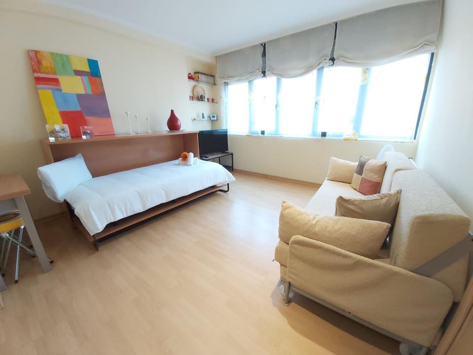 Del parque flats estudio martires Apartment in Malaga