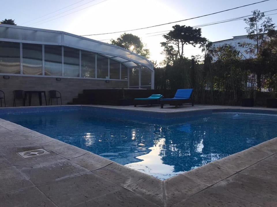 Swimming pool, Swimming pool