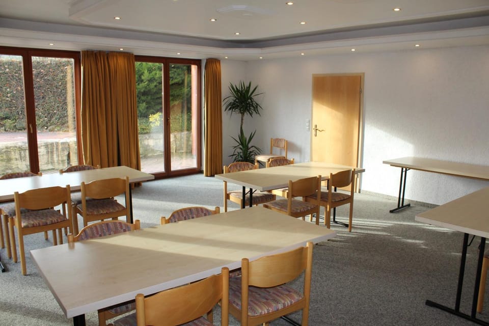 Meeting/conference room