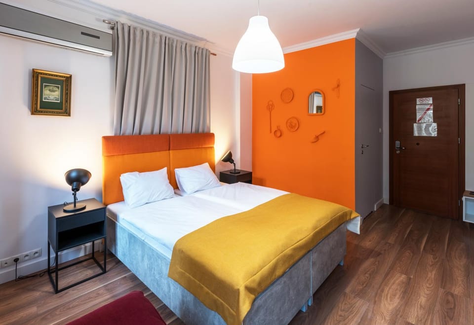 Bed, Photo of the whole room