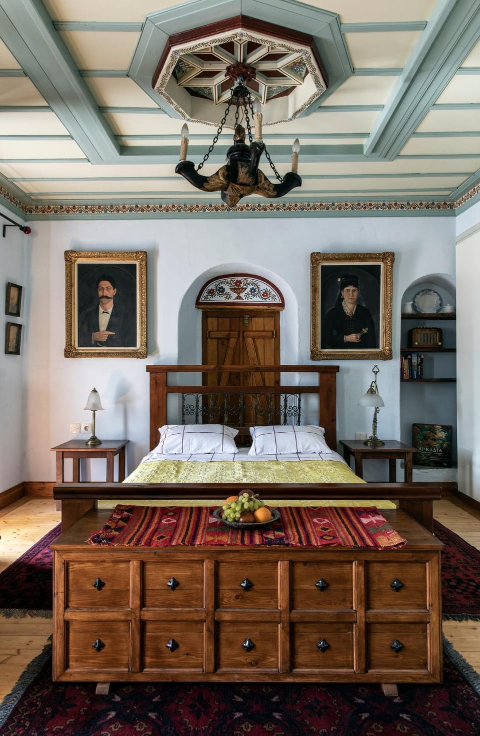 Bed, Photo of the whole room