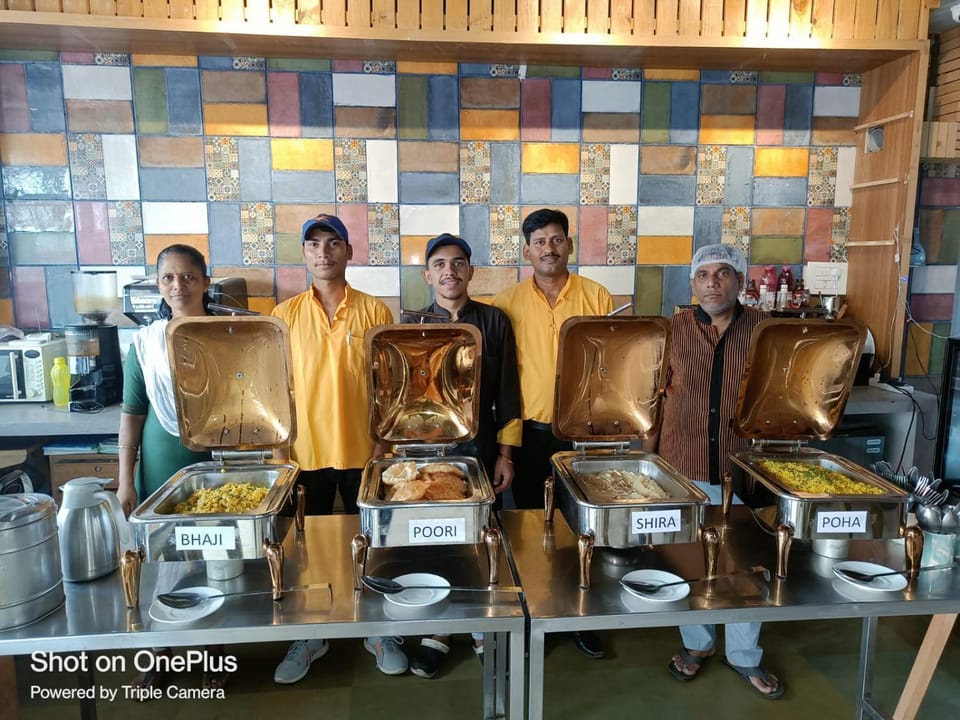 Restaurant/places to eat, Restaurant/places to eat, Coffee/tea facilities, Food and drinks, Food, Breakfast