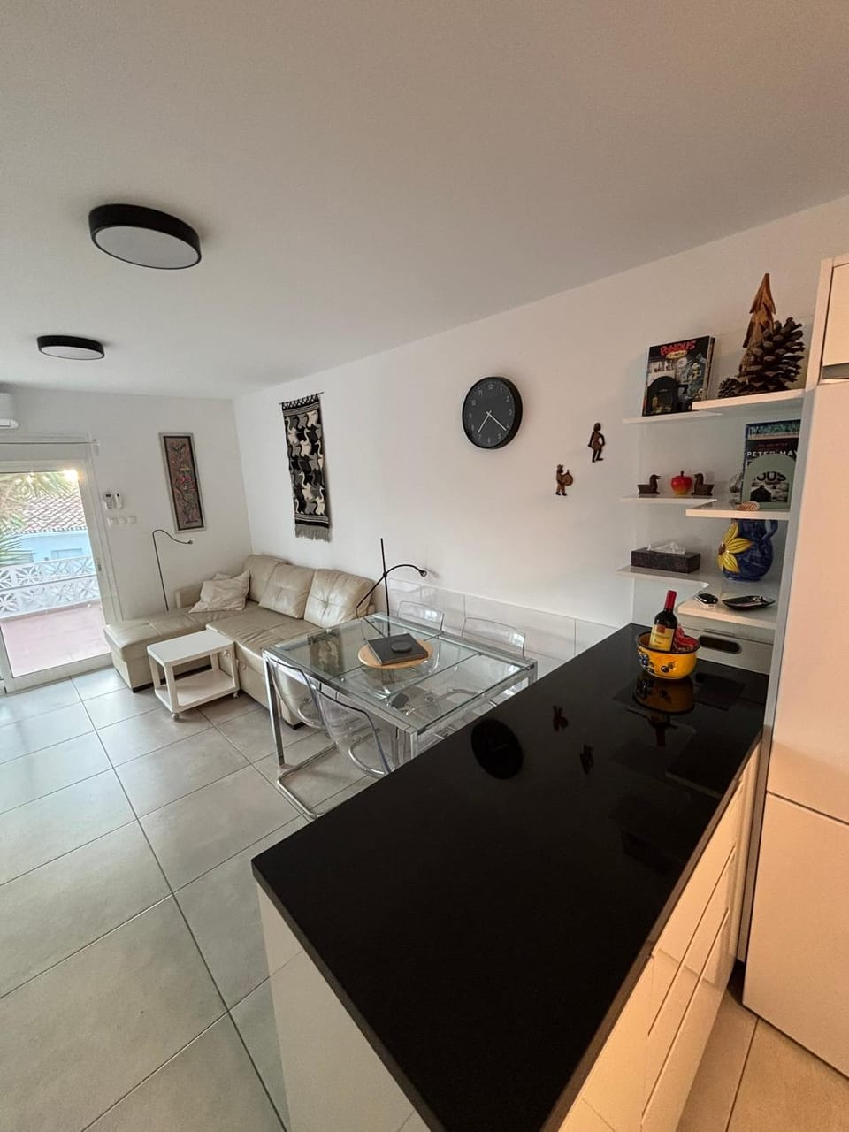 Living room, Seating area, Dining area