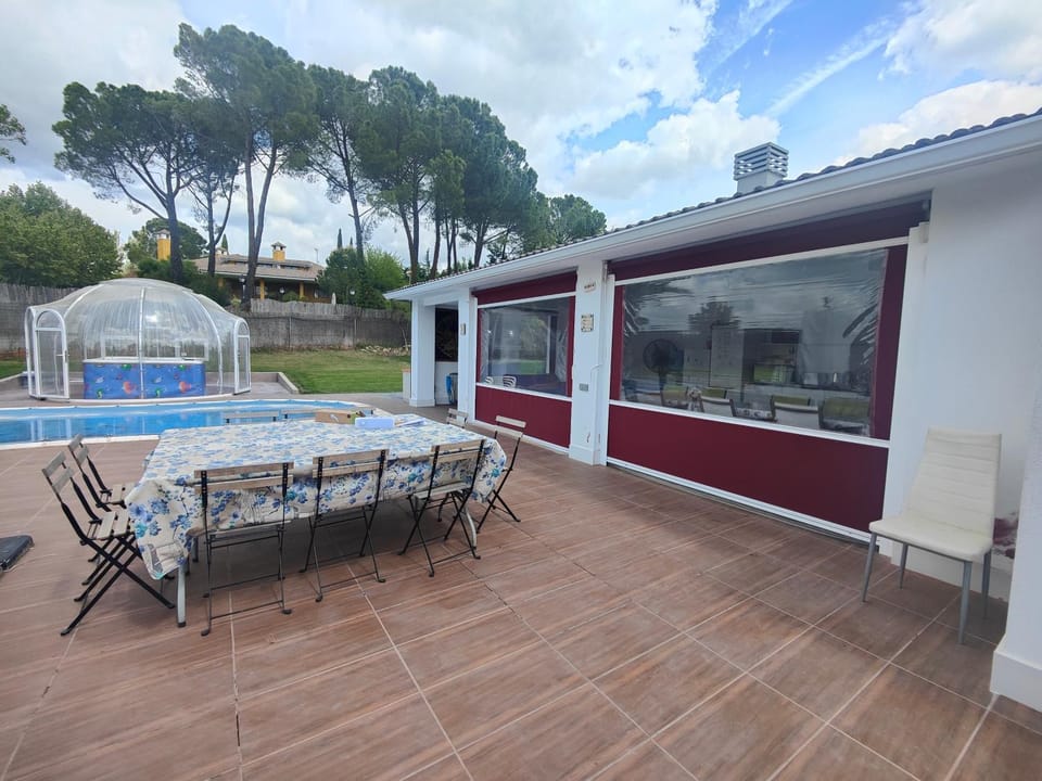 Property building, Balcony/Terrace