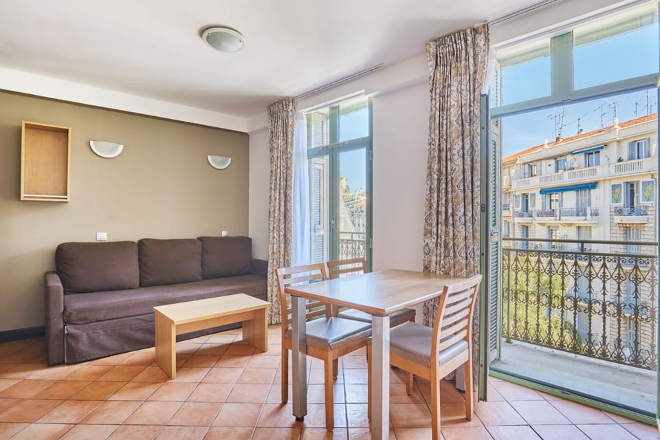 Balcony/Terrace, Seating area, Dining area