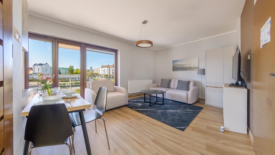 TV and multimedia, Photo of the whole room